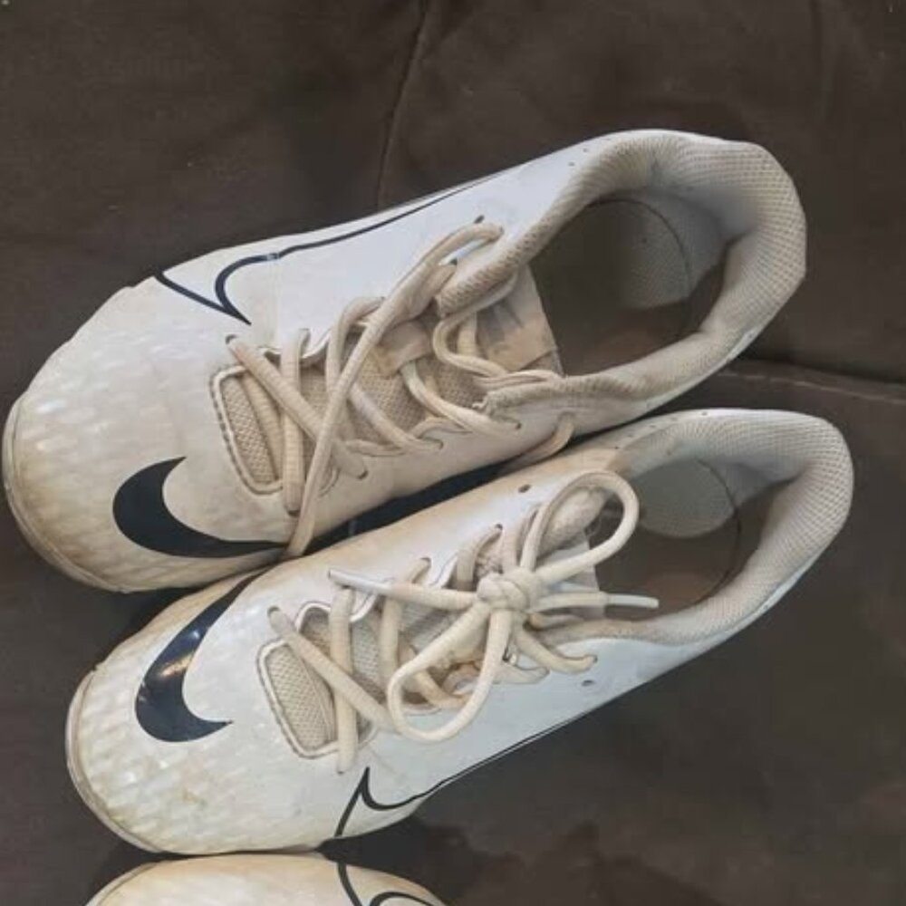 softball cleats